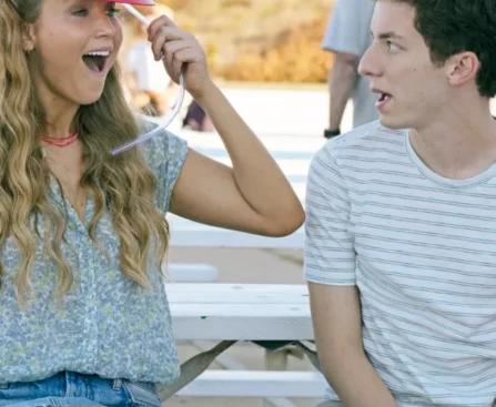 Where does the beach scene in ‘No Hard Feelings’ take place?